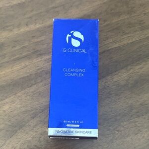 New✨Is Cleansing Complex 180ml exp 11/2026